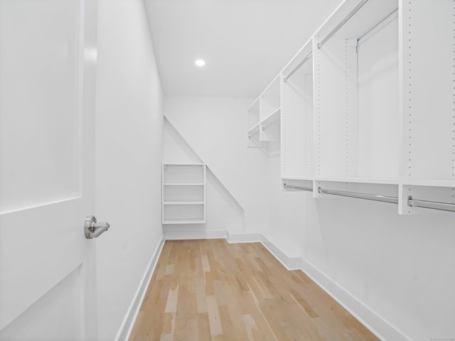 21 Beaumont Street 21, Fairfield, CT 06824