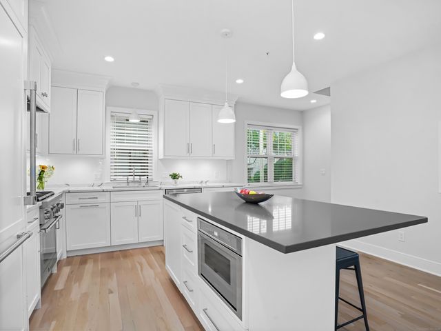 21 Beaumont Street 21, Fairfield, CT 06824