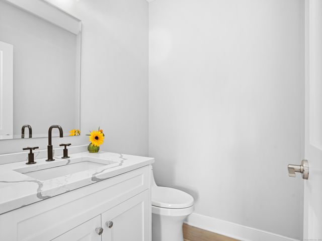 21 Beaumont Street 21, Fairfield, CT 06824