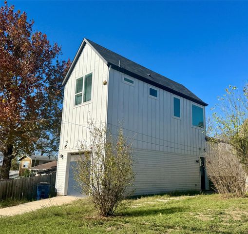 1916 Webberville RD C, Austin, TX 78721