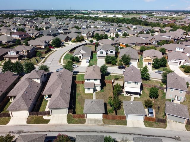 516 Palmilla ST, Leander, TX 78641