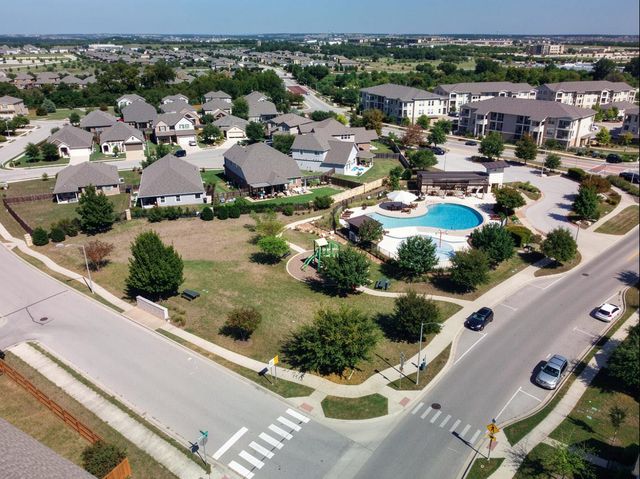 516 Palmilla ST, Leander, TX 78641