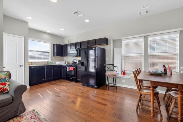 516 Palmilla ST, Leander, TX 78641