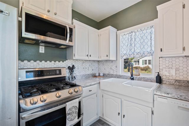 330 E 13th Street N, Newton, IA 50208