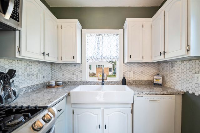 330 E 13th Street N, Newton, IA 50208