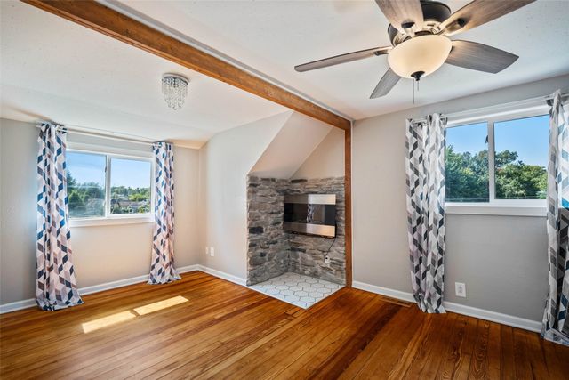 330 E 13th Street N, Newton, IA 50208