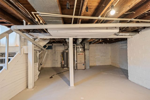 330 E 13th Street N, Newton, IA 50208