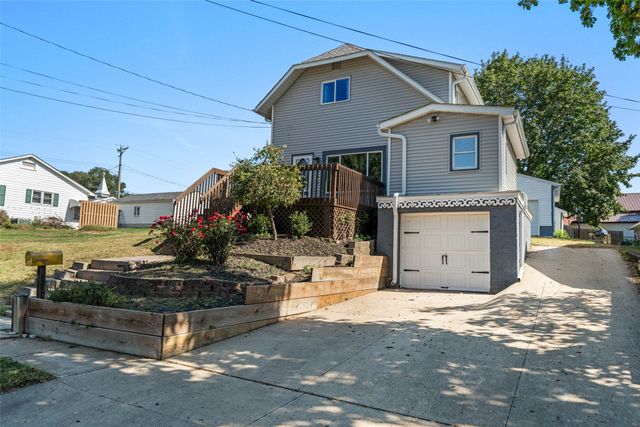 330 E 13th Street N, Newton, IA 50208