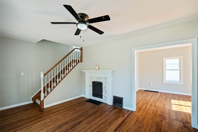 330 E 13th Street N, Newton, IA 50208