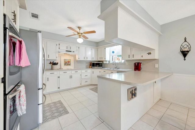 15518 Pleasant Valley Road, Houston, TX 77062