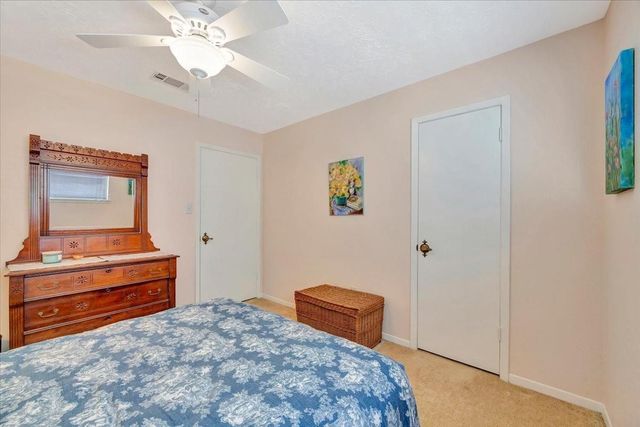 15518 Pleasant Valley Road, Houston, TX 77062