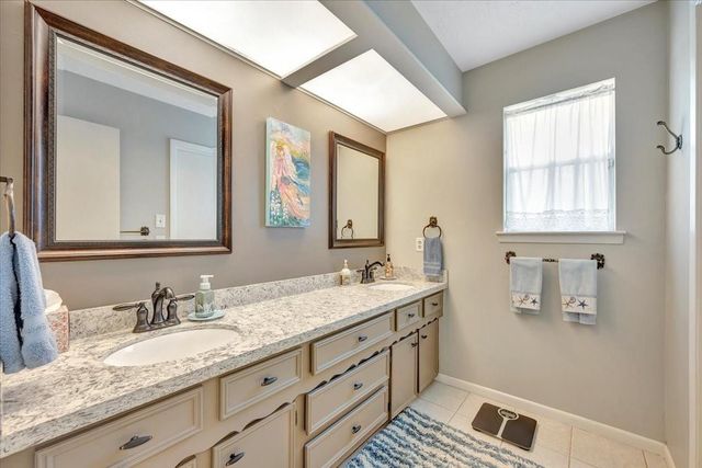 15518 Pleasant Valley Road, Houston, TX 77062