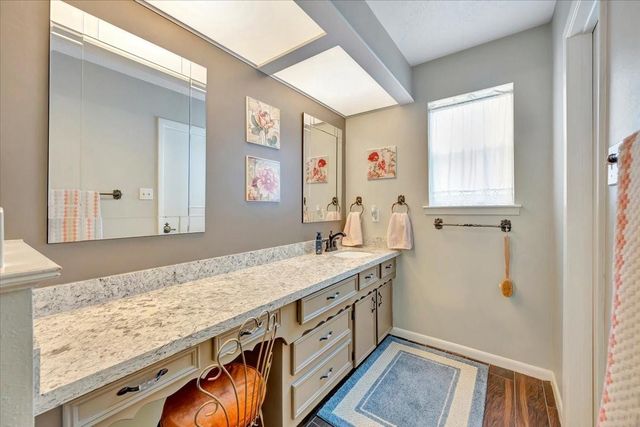 15518 Pleasant Valley Road, Houston, TX 77062