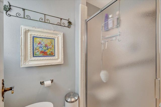 15518 Pleasant Valley Road, Houston, TX 77062