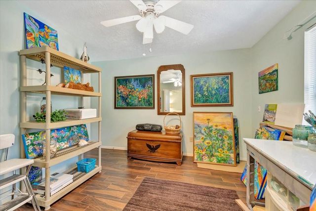 15518 Pleasant Valley Road, Houston, TX 77062