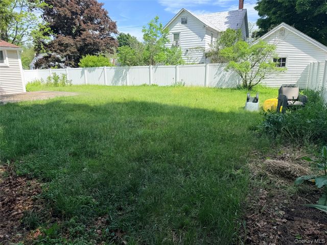 48 North Street, Pine Bush, NY 12566