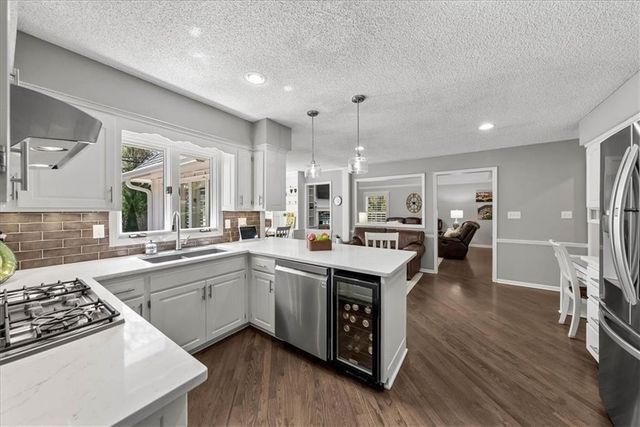 12028 Ballentine Street, Overland Park, KS 66213