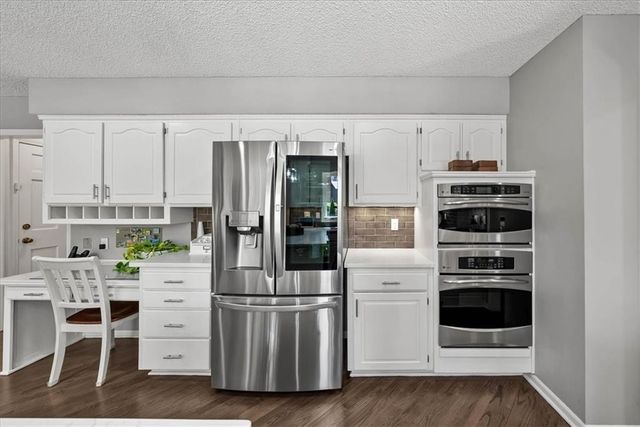 12028 Ballentine Street, Overland Park, KS 66213