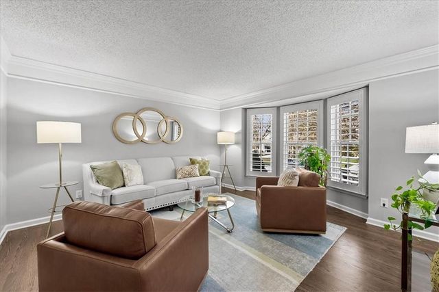 12028 Ballentine Street, Overland Park, KS 66213