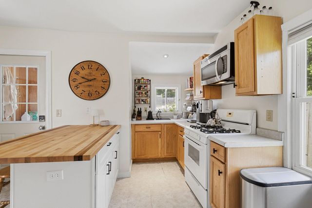 234 Sidney Street E, West Saint Paul, MN 55107