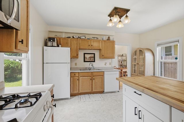 234 Sidney Street E, West Saint Paul, MN 55107