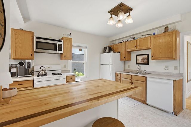 234 Sidney Street E, West Saint Paul, MN 55107
