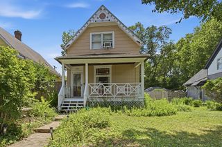 234 Sidney Street E, West Saint Paul, MN 55107