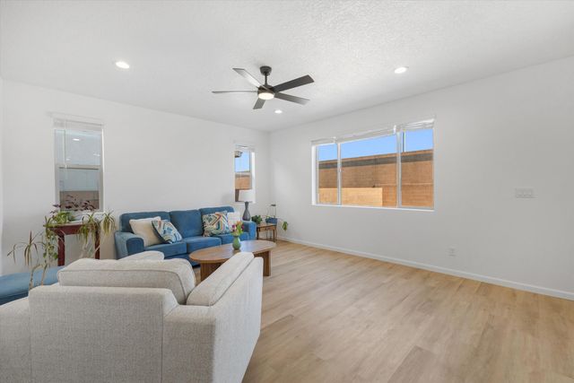 2541 Seaforth Circle, Rio Rancho, NM 87144