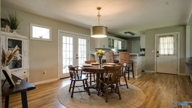 3816 Hopwood Avenue, Guntersville, AL 35976