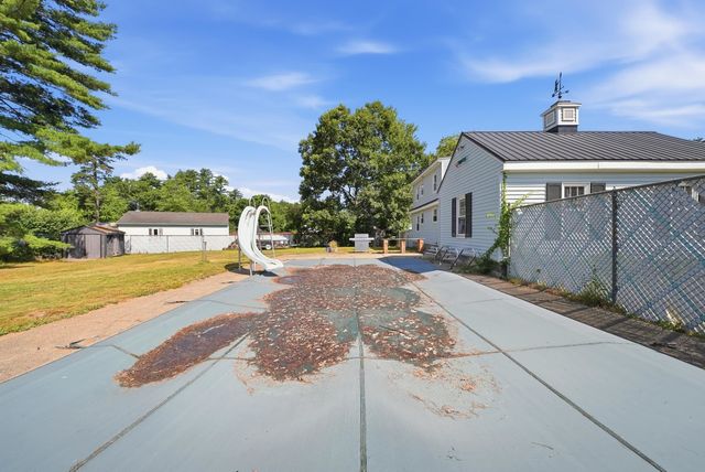 158 Milton Road, Rochester, NH 03868