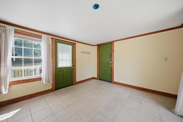 158 Milton Road, Rochester, NH 03868