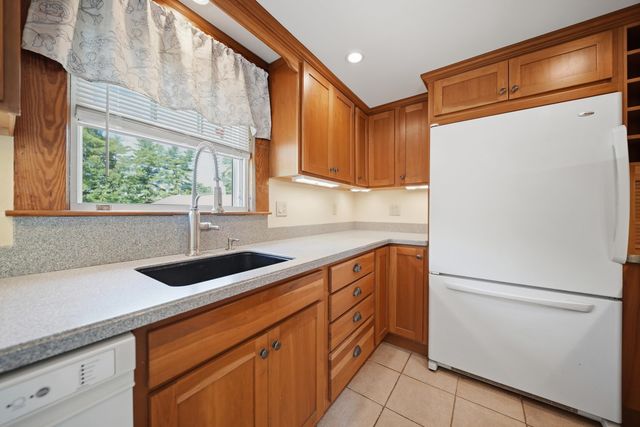 158 Milton Road, Rochester, NH 03868