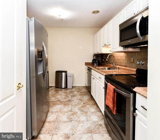 1401 DEEP GORGE CT, Oxon Hill, MD 20745