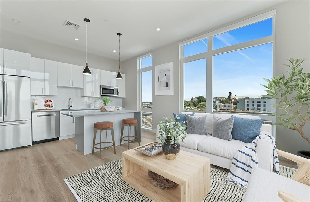 420 W Broadway 604, Boston, MA 02127