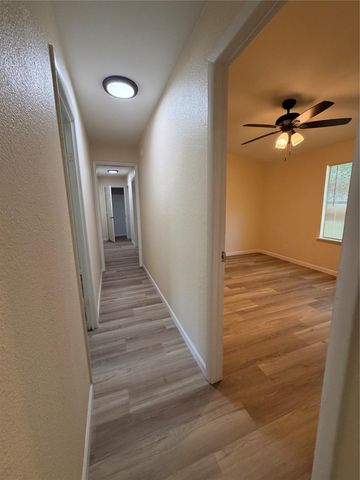236 Live Oak DR, Cedar Creek, TX 78612
