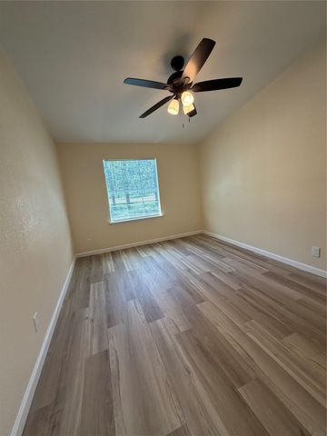 236 Live Oak DR, Cedar Creek, TX 78612