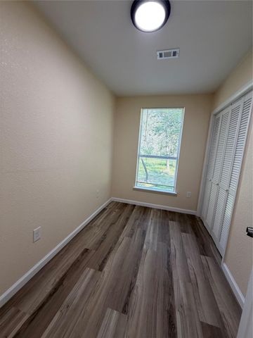 236 Live Oak DR, Cedar Creek, TX 78612