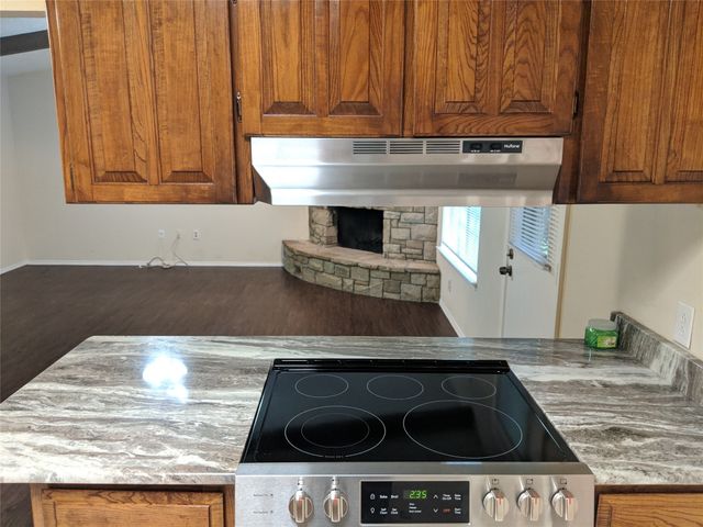 2813 Cumming Drive, Bedford, TX 76021