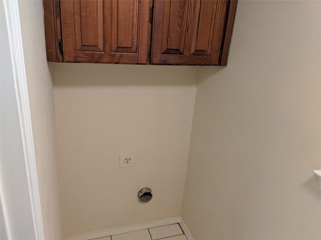 2813 Cumming Drive, Bedford, TX 76021