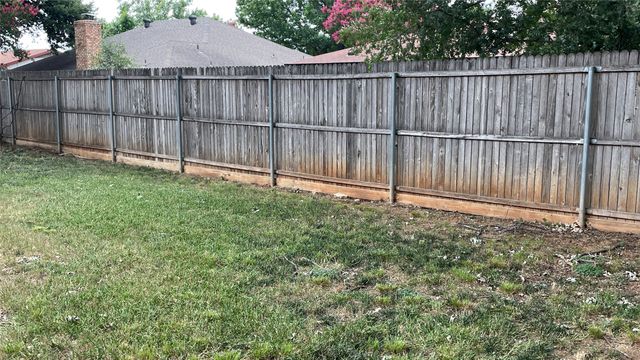 2813 Cumming Drive, Bedford, TX 76021