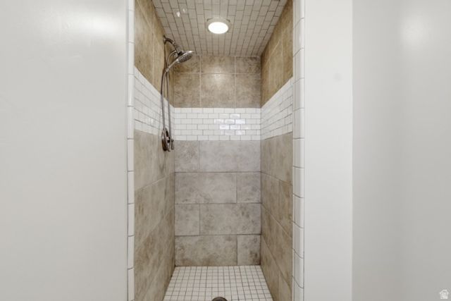 4552 W 5135 S, Kearns, UT 84118