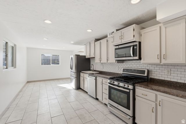 4552 W 5135 S, Kearns, UT 84118