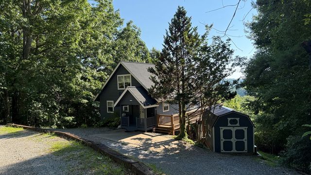 312 Penland Indian Trail, Hayesville, NC 28904
