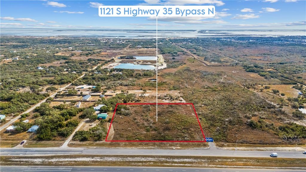1121 S Highway 35, Aransas Pass, TX 78336 — exterior