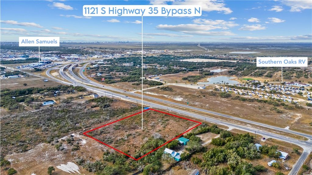 1121 S Highway 35, Aransas Pass, TX 78336 — photo 2