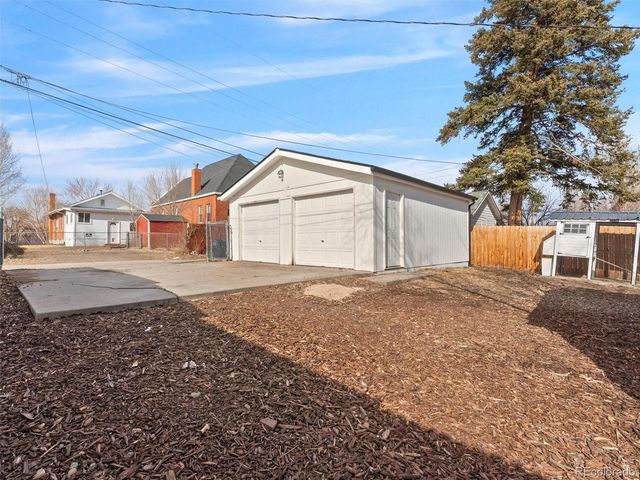 675 Knox Ct, Denver, CO 80204