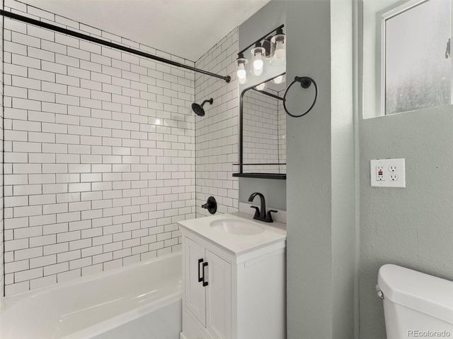 675 Knox Ct, Denver, CO 80204