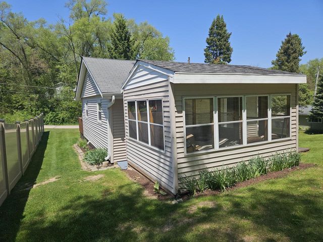 1023 Highland STREET, Twin Lakes, WI 53181