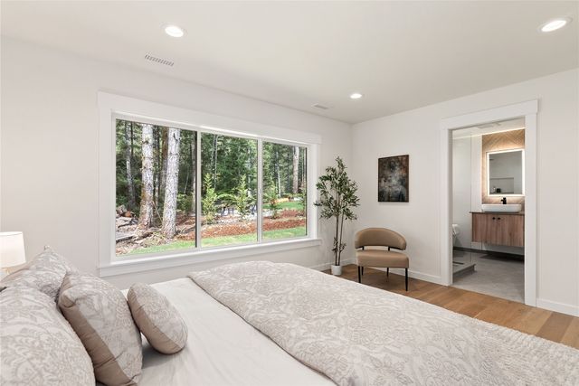 850 E Vine Street, Union, WA 98592