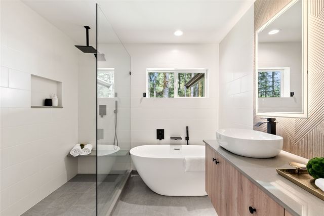 850 E Vine Street, Union, WA 98592
